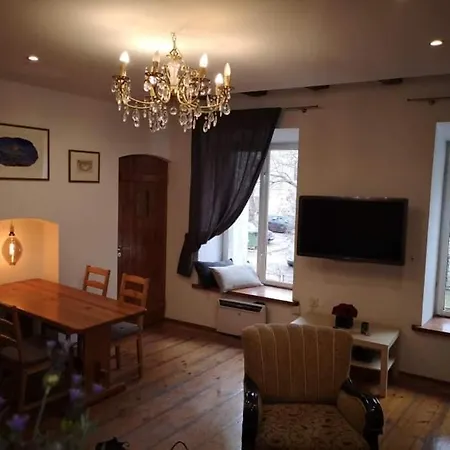 Cozy Located In The Heart Of Old Town *