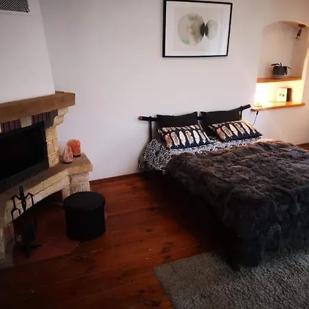 Cozy Located In The Heart Of Old Town Διαμέρισμα *